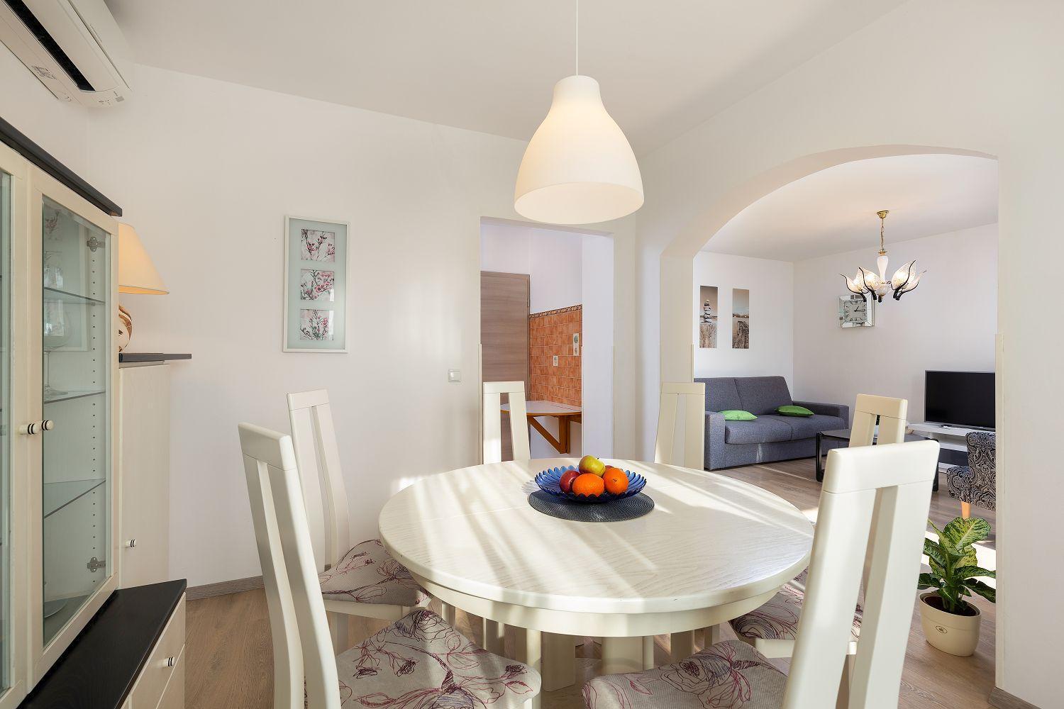 Neu Renovierte Ferienwohnung Mit Klima, Wlan, Terrasse Und Grill Pula Extérieur photo